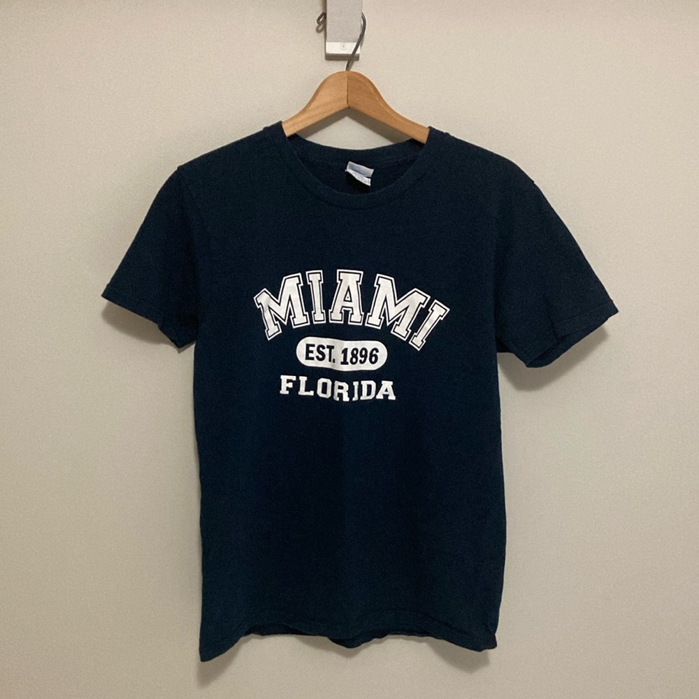 Miami Florida Navy Blue Short Sleeve tee, men’s size medium Crewneck t-shirt